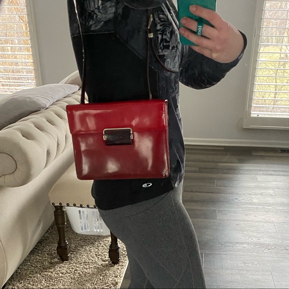 PRADA red hand bag - Picture 9 of 10